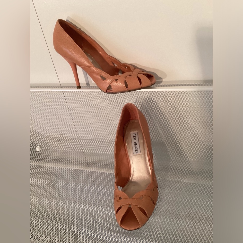 Steve Madden size 6 open toe high heels. Used rarely.